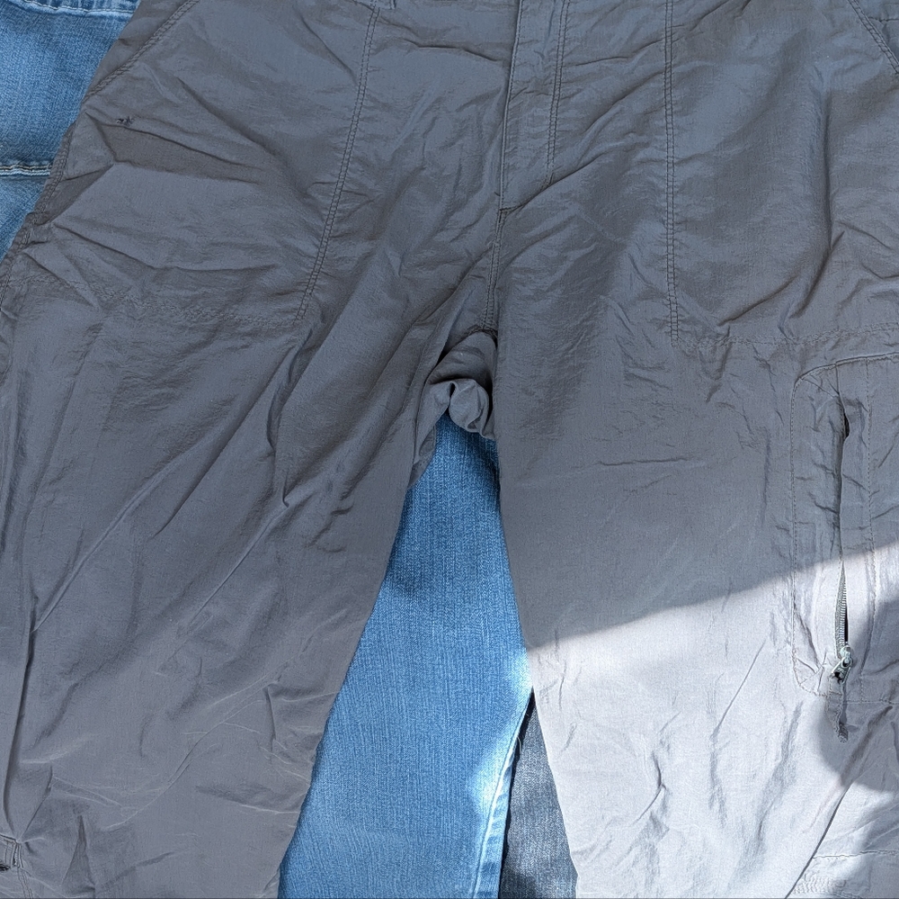 The‎ North Face Women's size L Gray Hiking Pants Zippered Pockets Drawstring